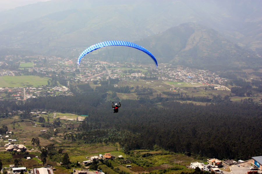  Parapente Ecuador /  Paragliding Ecuador  Quito